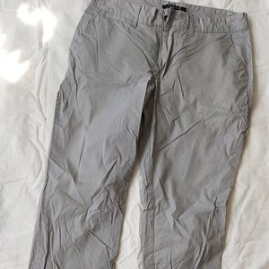 Light grey Men's pants; size 29US